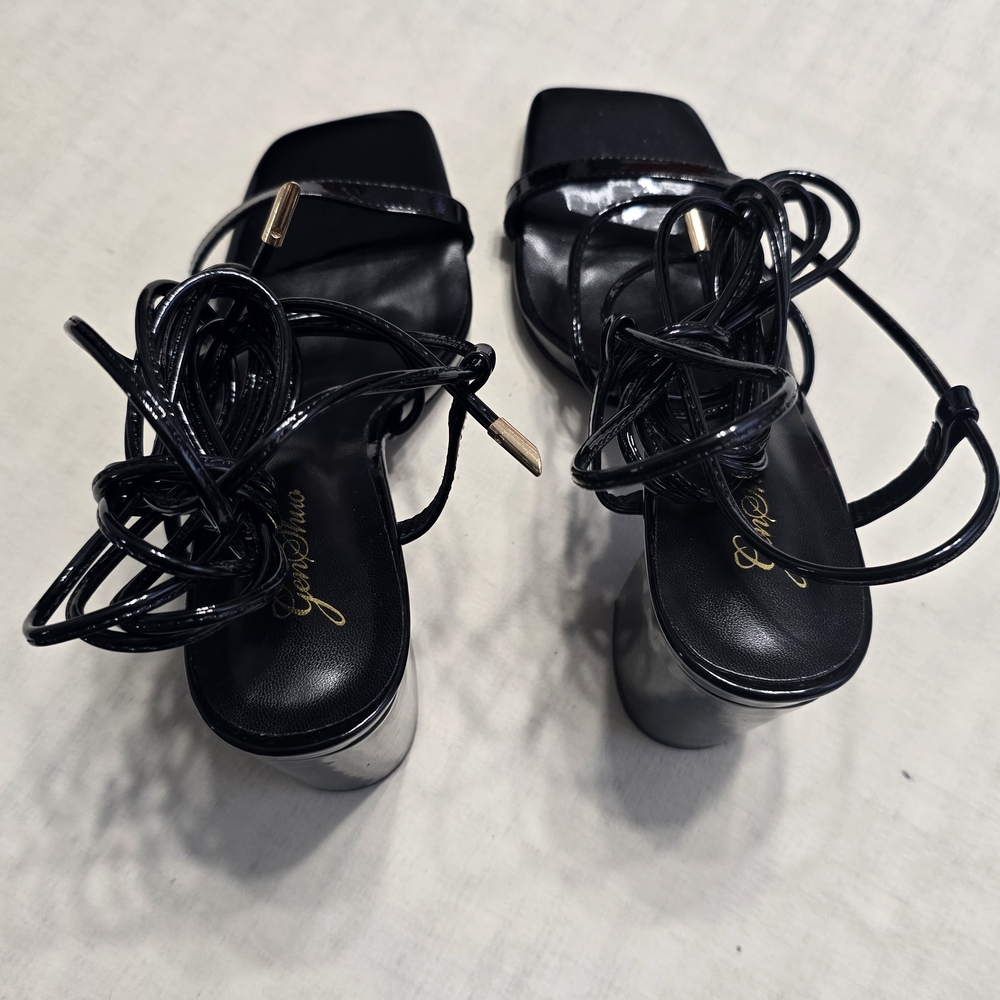Genshuo Black Strappy Women's Heels - Picture 9 of 16
